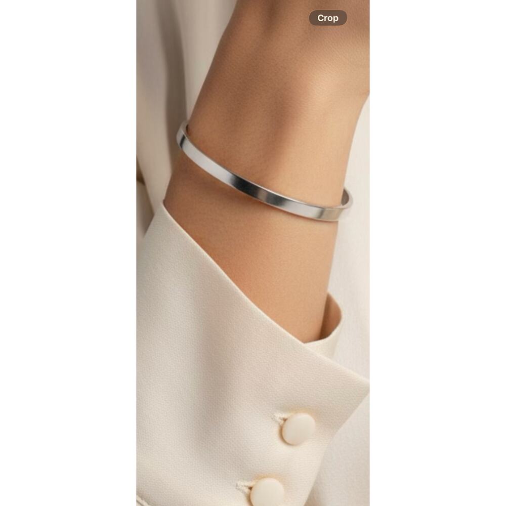 Kate Spade Find the Silver Lining” Enscription Bangle 8”